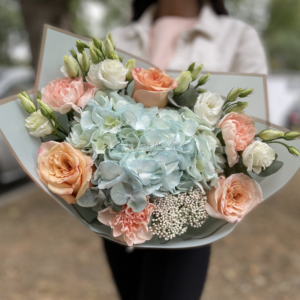 Изображение - Авторский букет из гортензии, розы, эустомы и диантуса (38) - купить в Москве