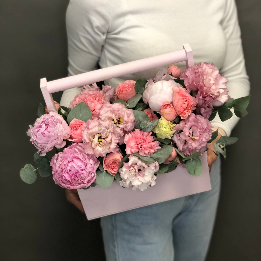Изображение - Розовый ящик с цветами - купить в Москве