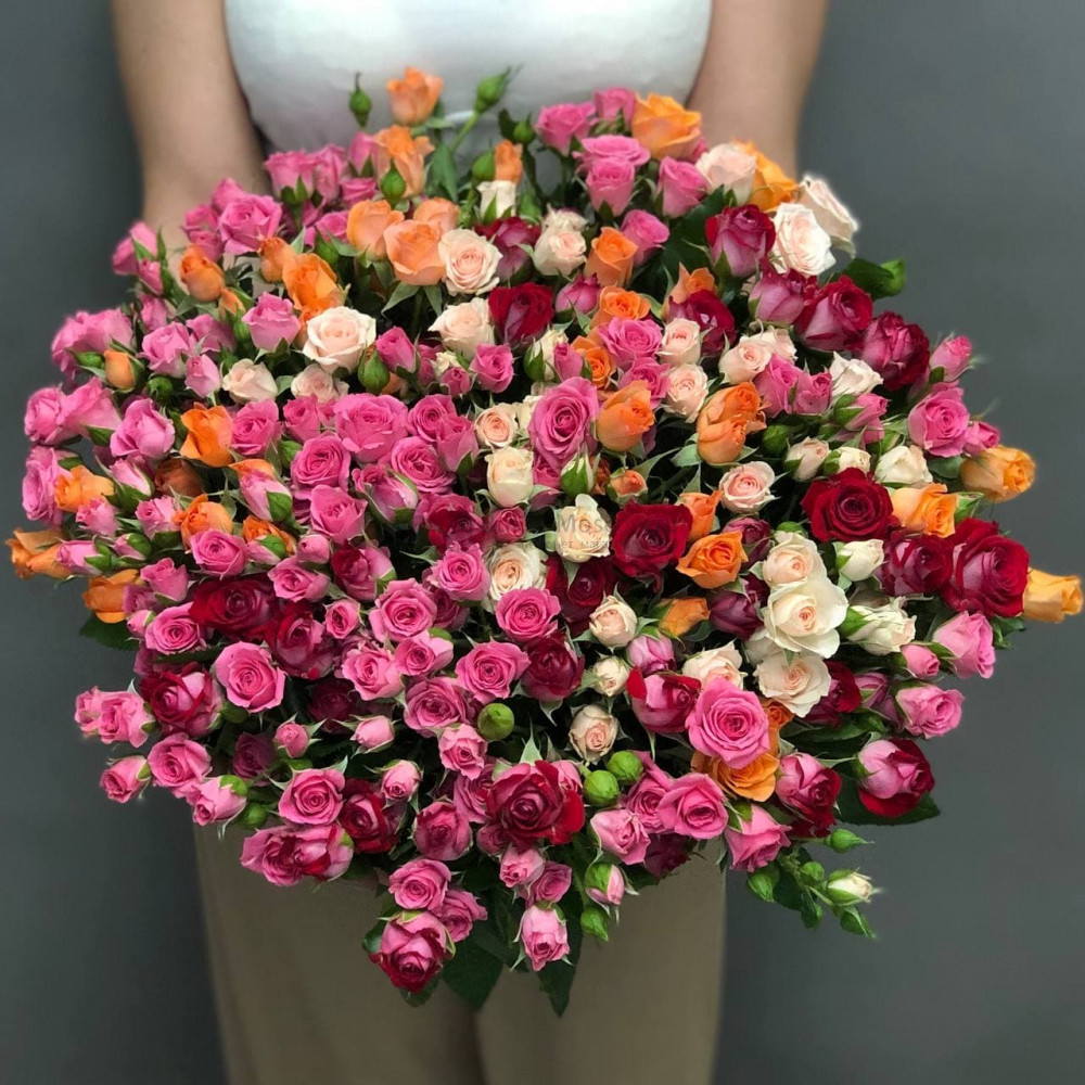 Изображение - Букет из 51 кустовой розы - купить в Москве
